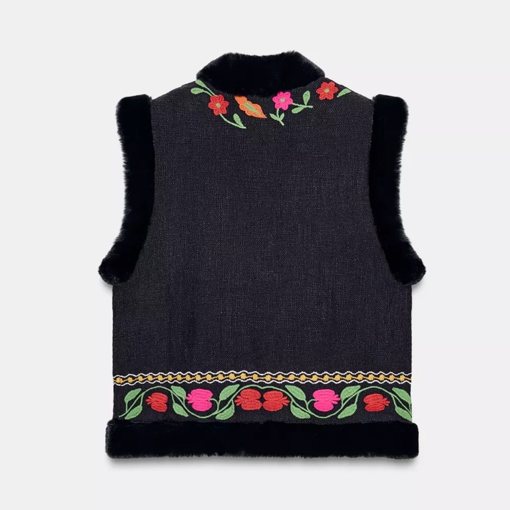 ZARA limited edition CONTRASTING EMBROIDERED FAUX FUR VEST - Picture 6 of 9